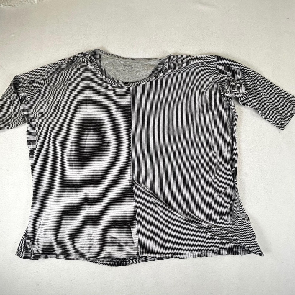 Calvin Klein T-Shirt Womens Small Black Striped Athleisure